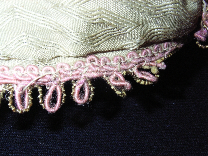 Mantello dopo il restauro